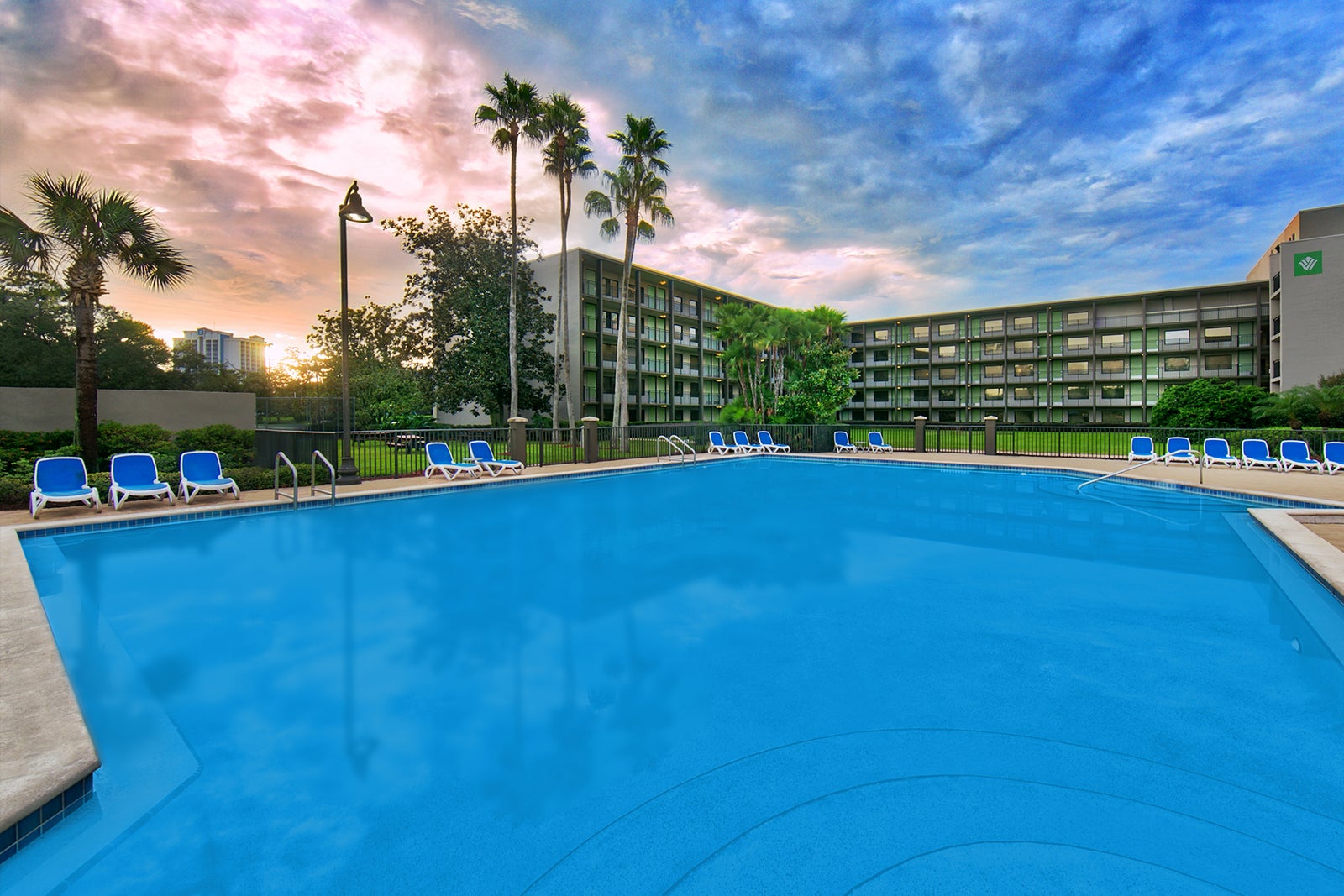 Wyndham Garden Lake Buena Vista Disney Springs Resort Area
